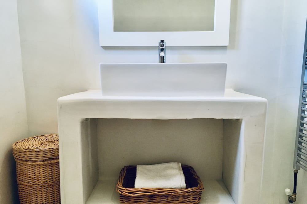Photo of Bathroom in Kefalas