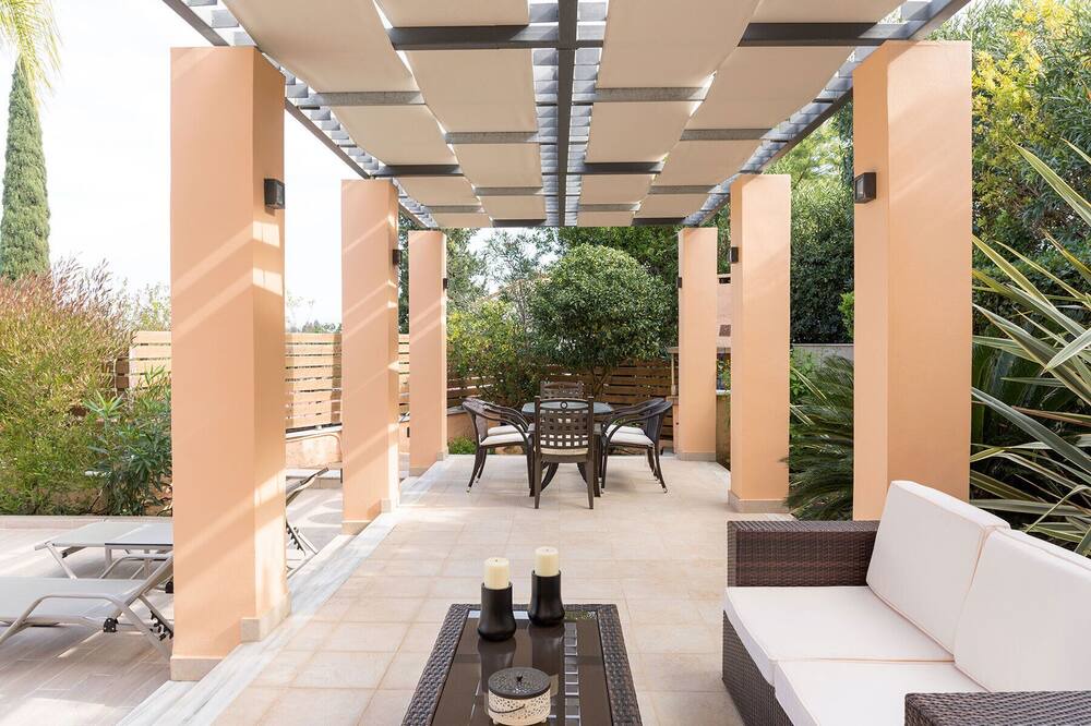 Photo of Patio Balcony in Kato Korakiana
