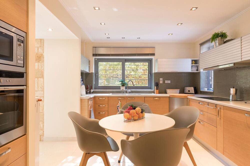 Photo of Kitchen in Kato Korakiana