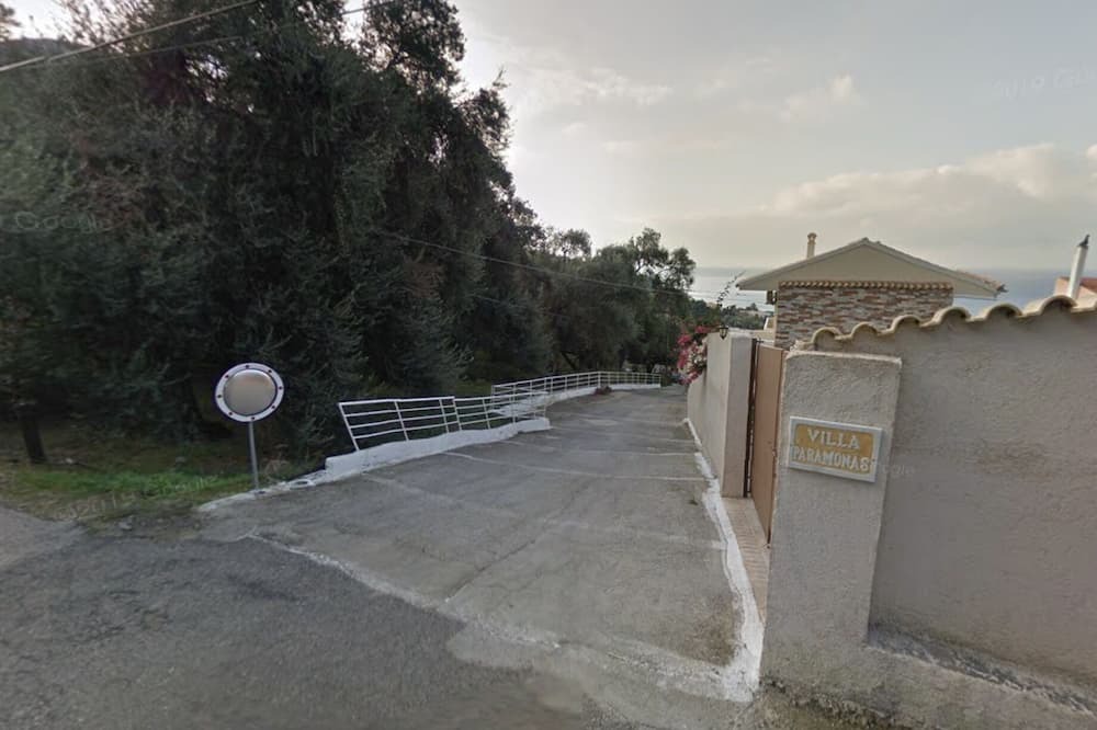 Photo of Outdoor in Paramonas