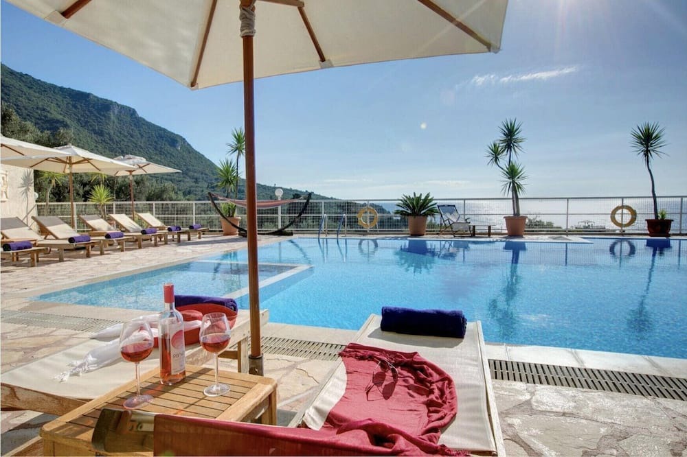 Photo of Outdoor in Paramonas