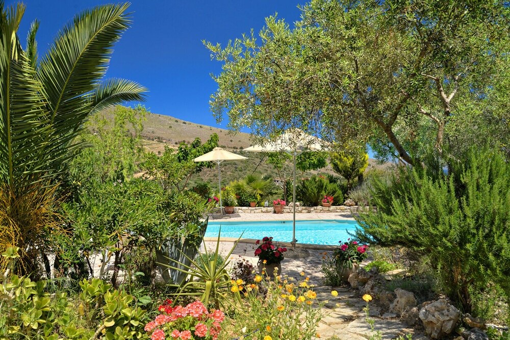 Photo of Outdoor in Exopoli