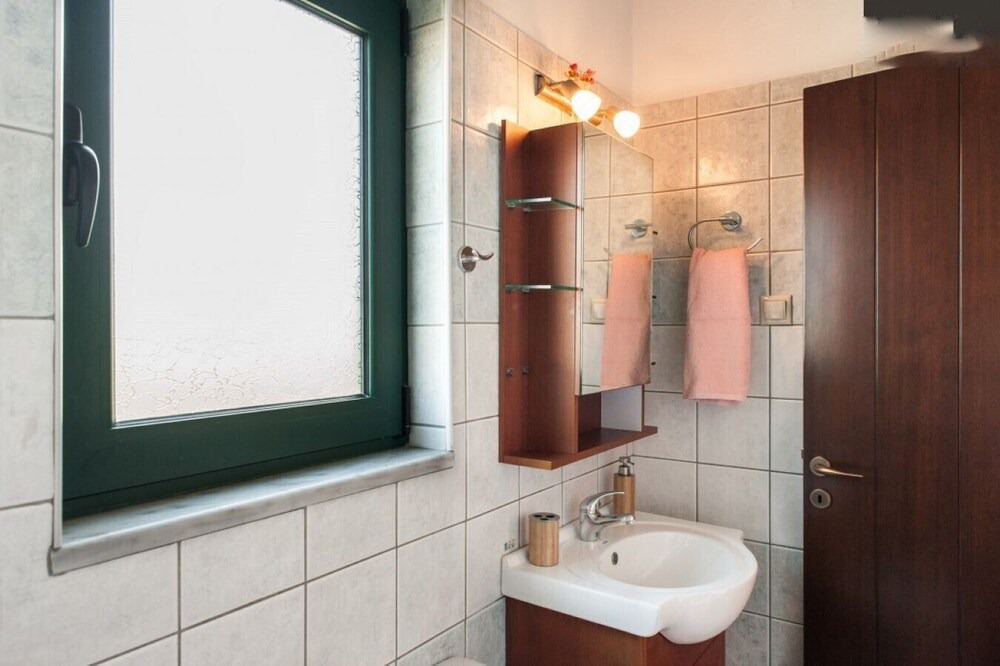 Photo of Bathroom in Exopoli