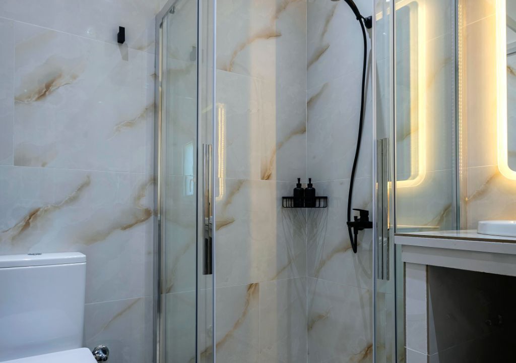 Photo of Bathroom in Apraos