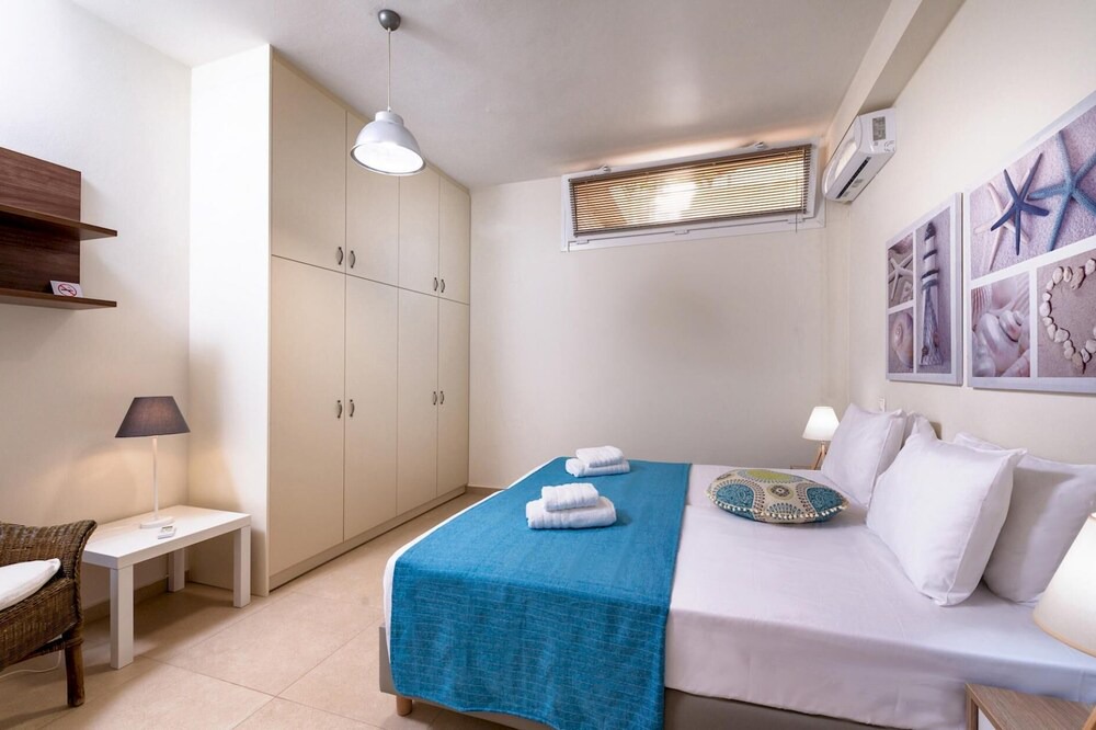Photo of Bedroom in Kato Gouves