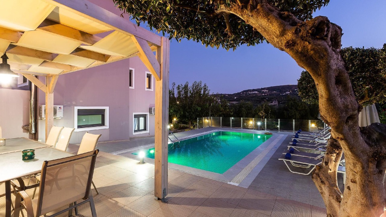 Photo of Outdoor in Adelianos Kampos