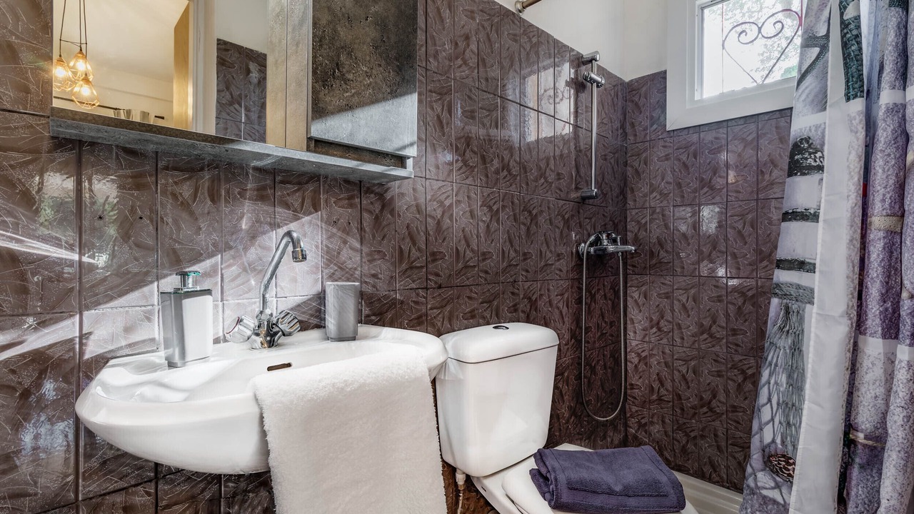 Photo of Bathroom in Agios Spyridon Corfu