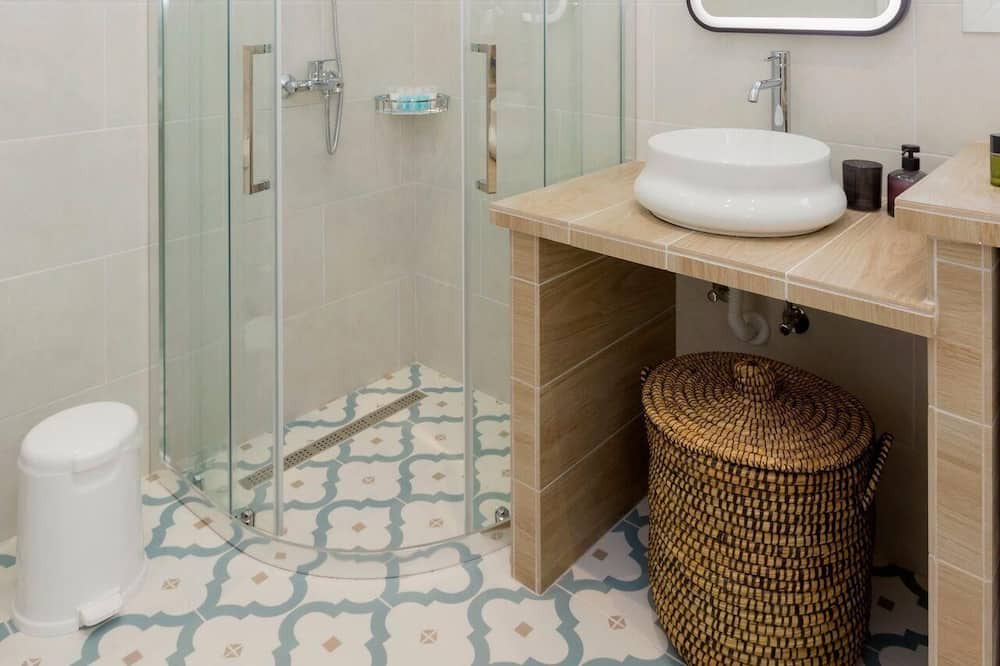 Photo of Bathroom in Apraos