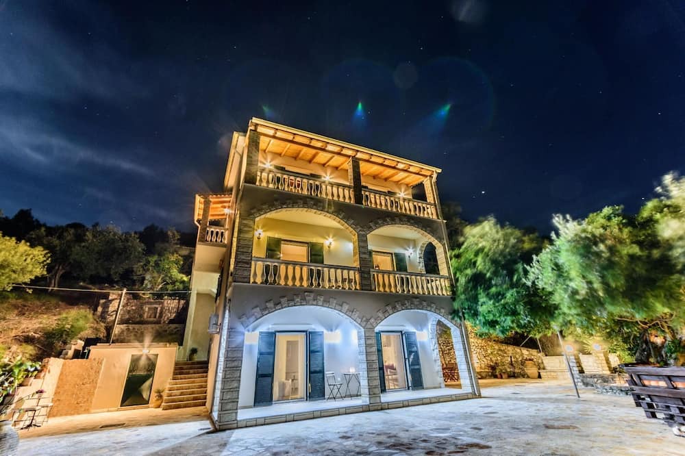 Photo of Outdoor in Apraos