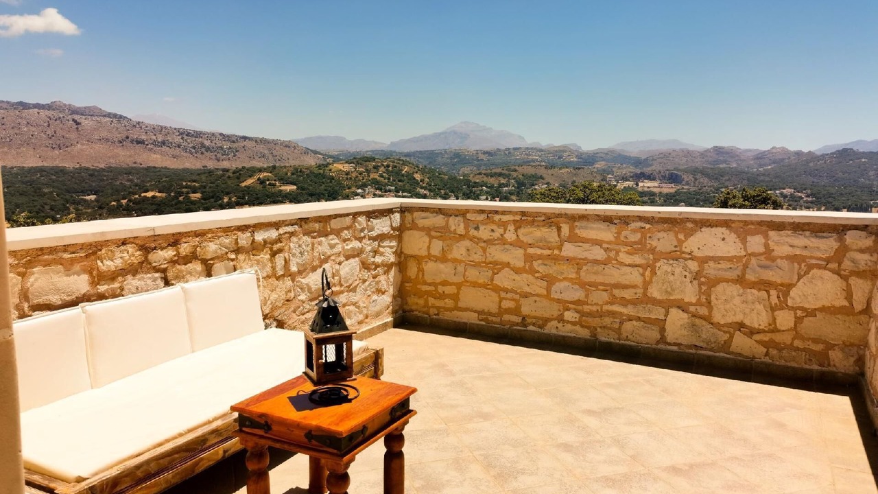 Photo of Outdoor in Armenoi