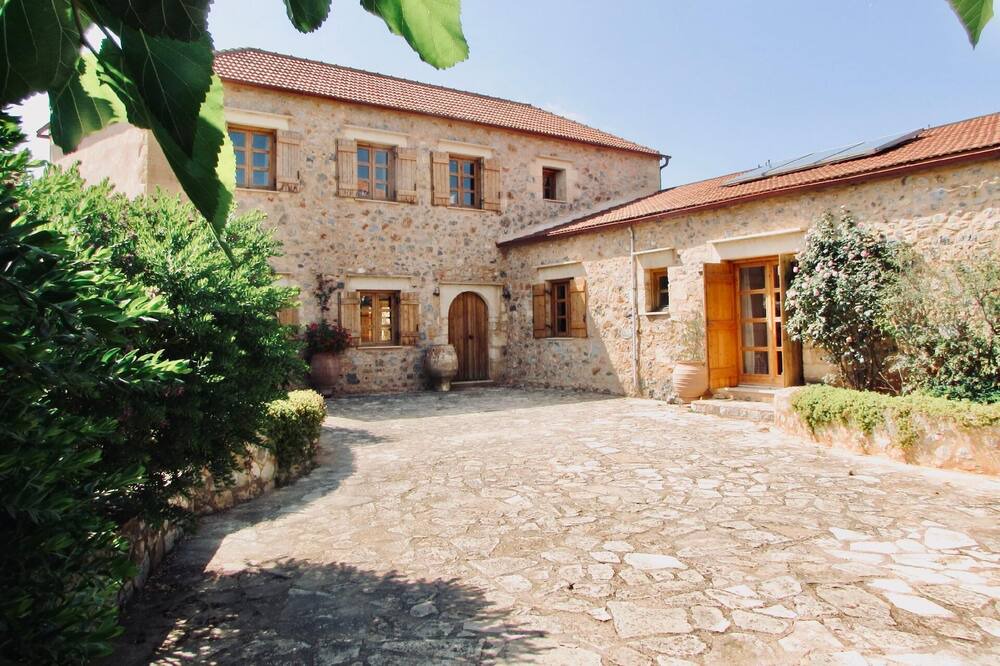 Photo of Outdoor in Kefalas