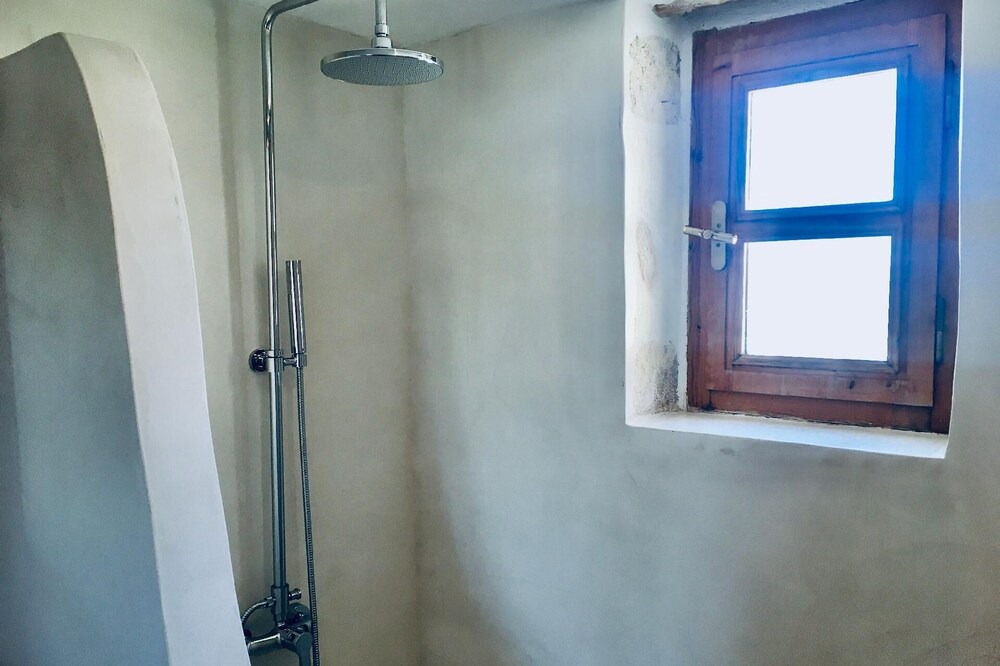 Photo of Bathroom in Kefalas