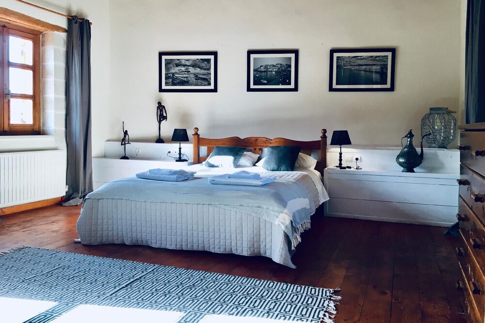 Photo of Bedroom in Kefalas