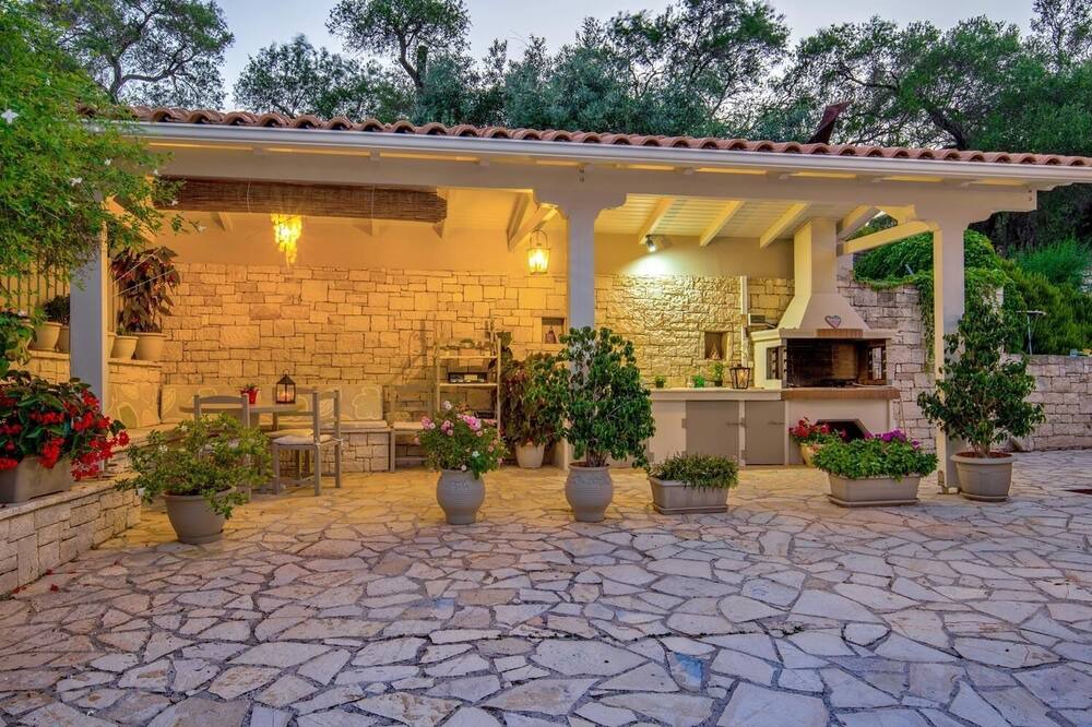 Photo of Outdoor in Makratika