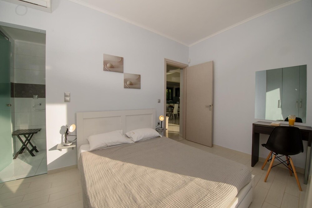 Photo of Bedroom in Plaka