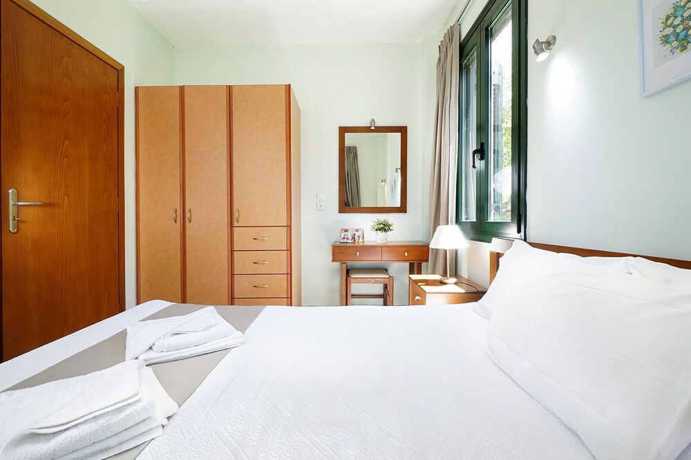 Photo of Bedroom in Houdetsi