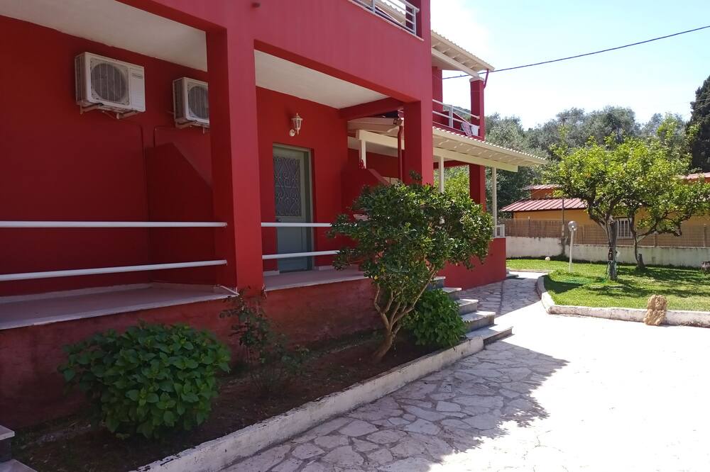 Photo of Outdoor in Agia Pelagia Chlomou