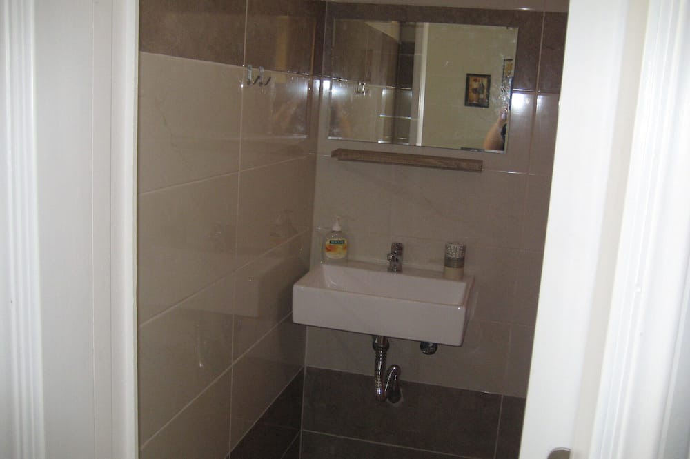 Photo of Bathroom in Agia Pelagia Chlomou