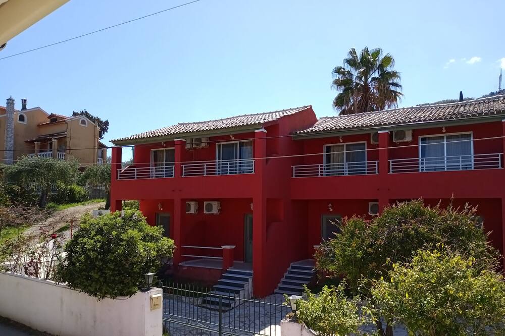 Photo of Outdoor in Agia Pelagia Chlomou