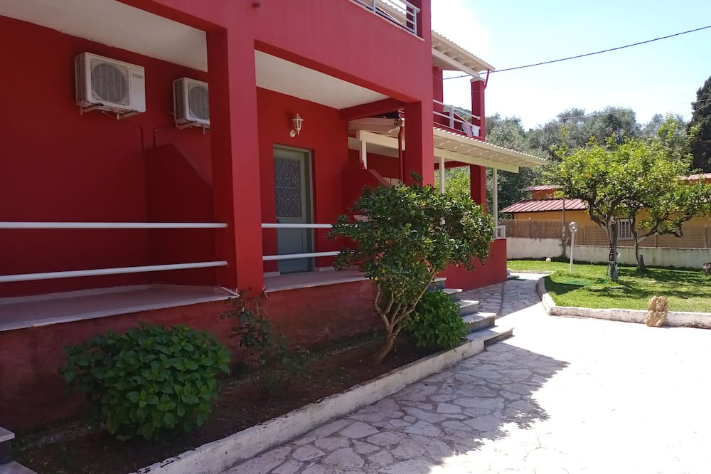 Photo of Outdoor in Agia Pelagia Chlomou