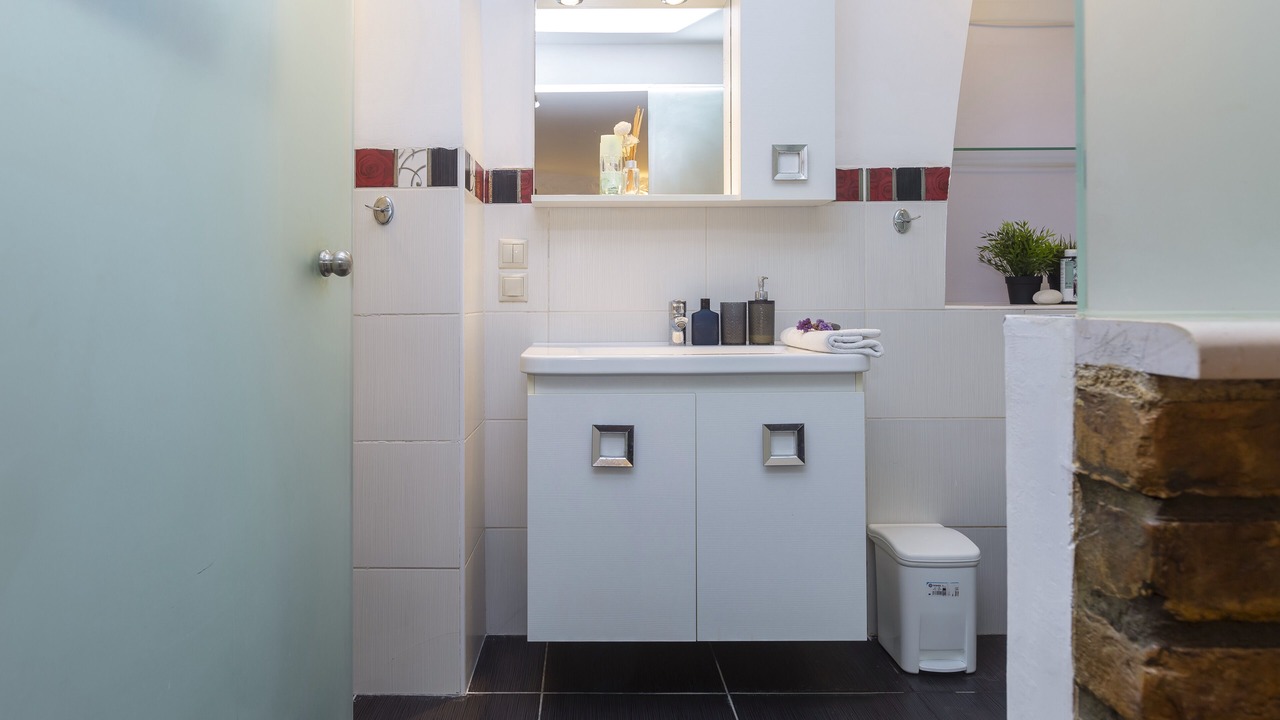Photo of Bathroom in Old Town