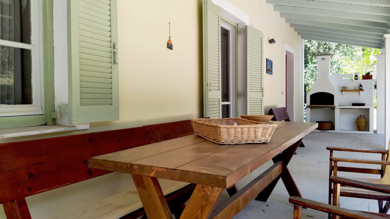 Photo of Outdoor in Peroulion