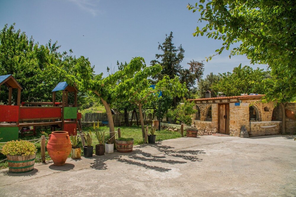 Photo of Outdoor in Thronos