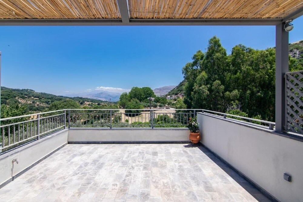 Photo of Patio Balcony in Agios Vasileios