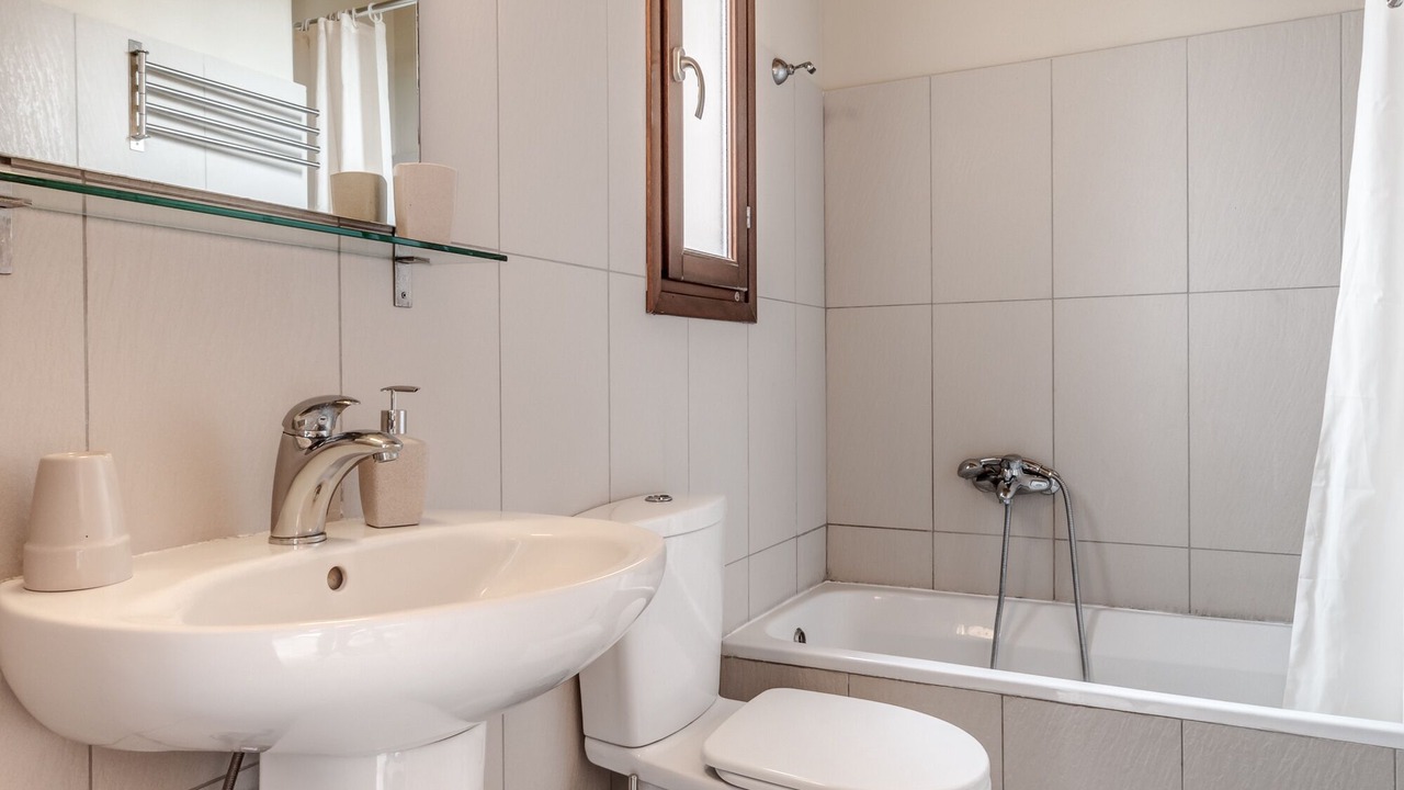 Photo of Bathroom in Agios Georgios