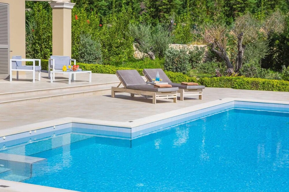 Photo of Outdoor in Karavados