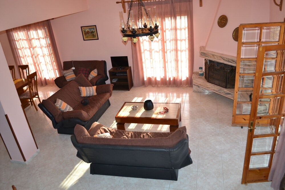 Photo of Livingroom in Loutraki-Agioi Theodoroi