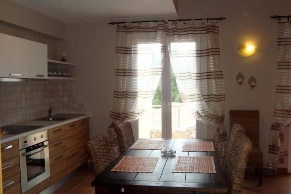 Photo of Kitchen in Liapades
