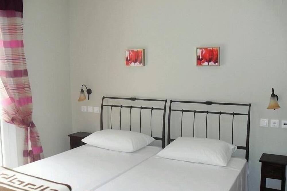 Photo of Bedroom in Liapades