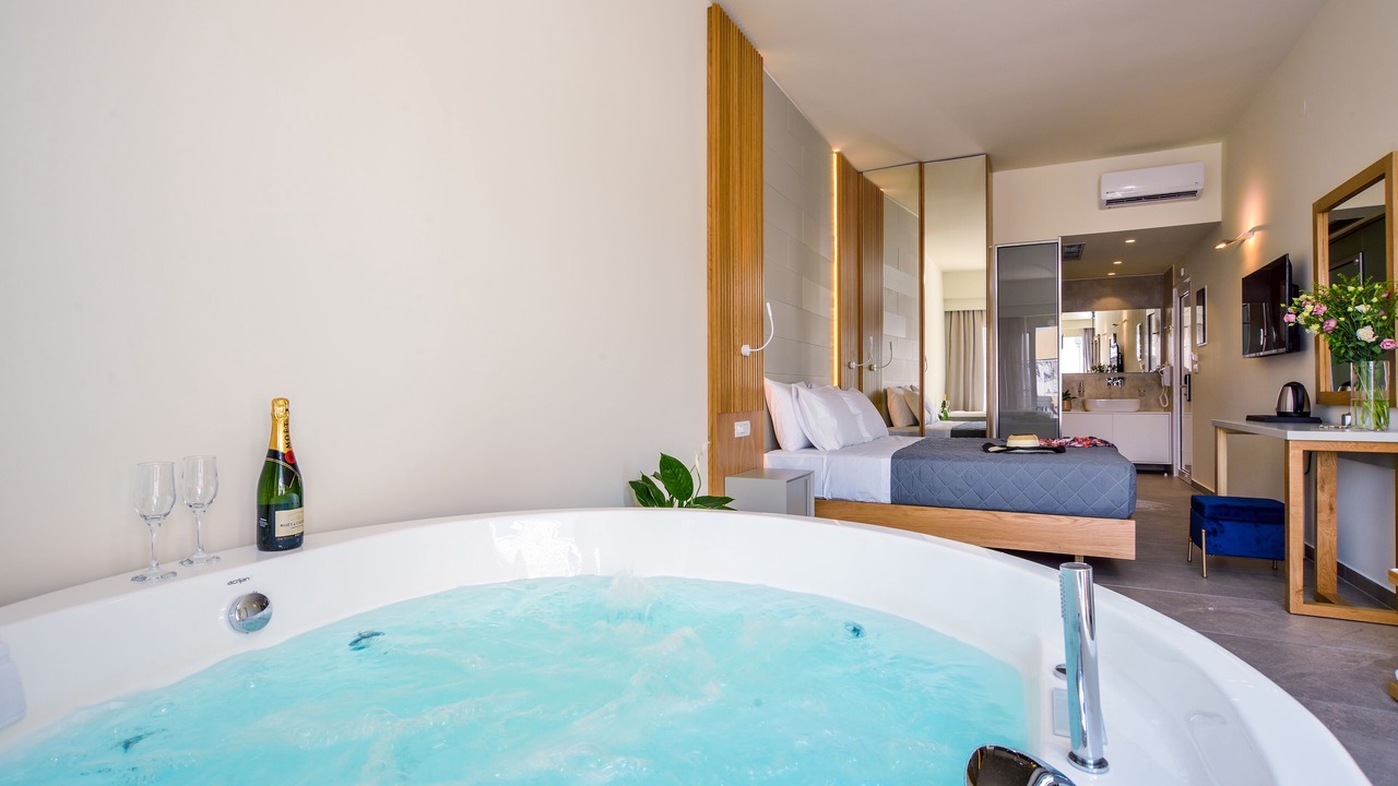 Photo of Bedroom in Platanias Town