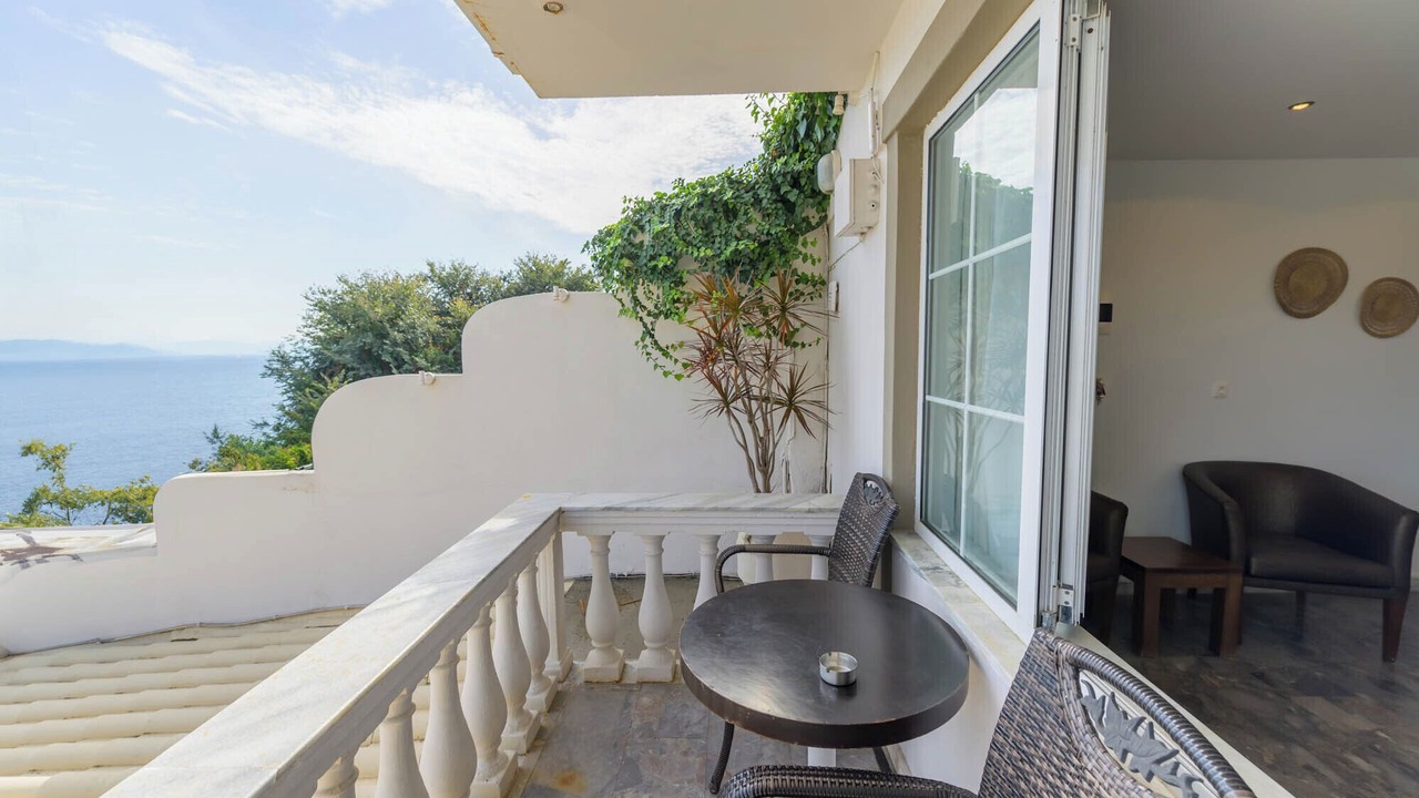 Photo of Patio Balcony in Perama