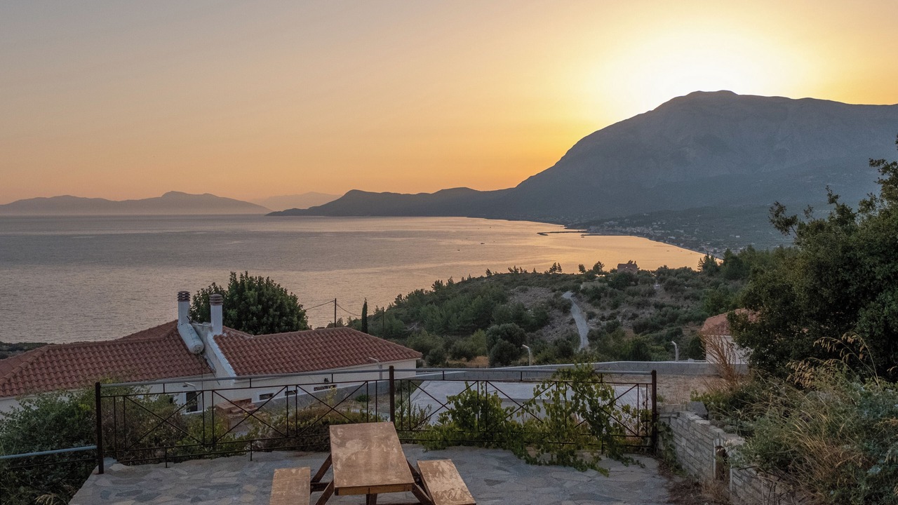 Photo of Patio Balcony in Ormos Koumeikon