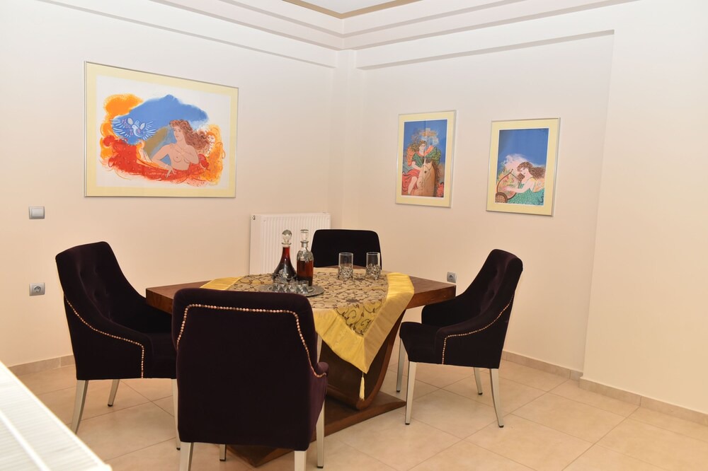 Photo of Kitchen in Minoa Pediada