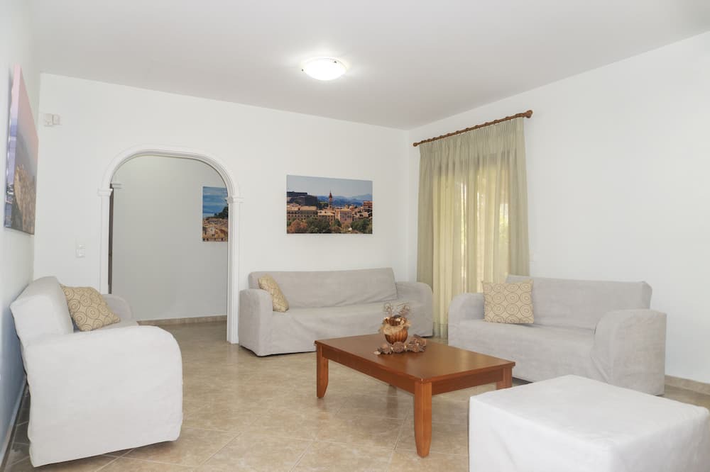 Photo of Livingroom in Kato Korakiana
