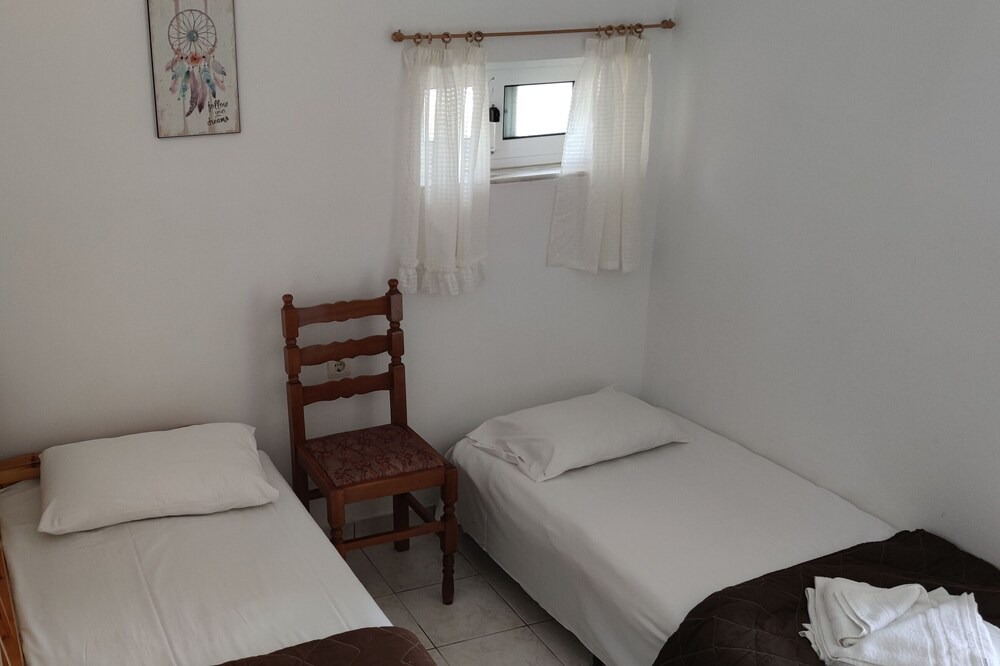 Photo of Bedroom in Neromilos