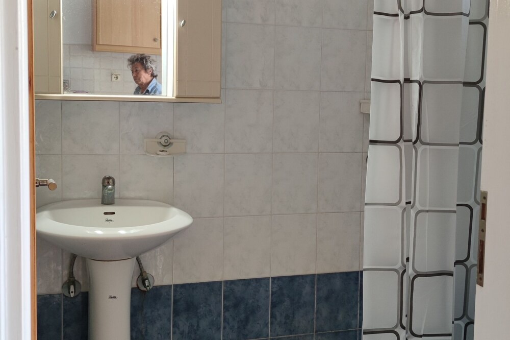 Photo of Bathroom in Neromilos