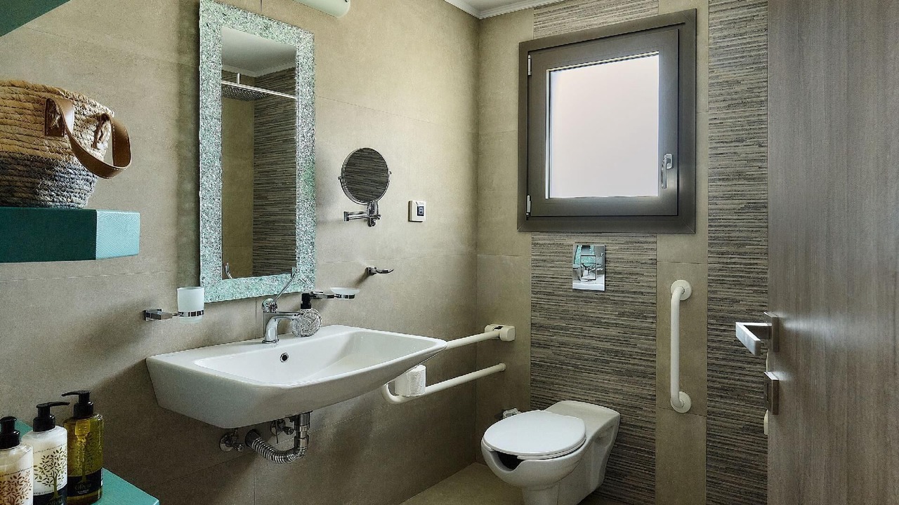 Photo of Bathroom in Koutsouras