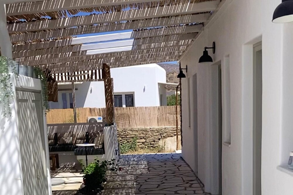 Photo of Livingroom in Ios Town