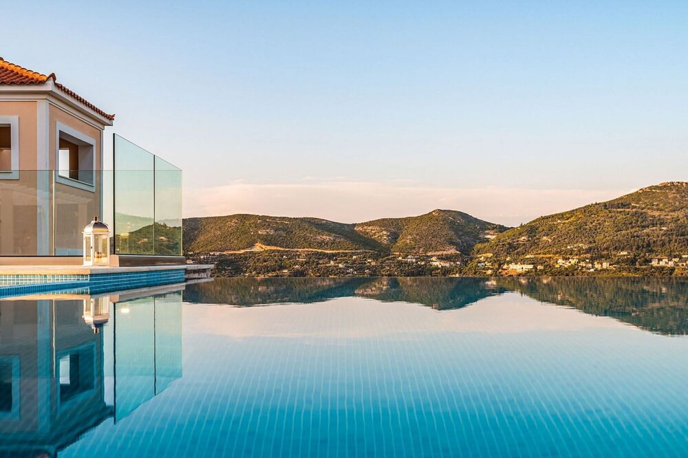 Photo of Outdoor in Samos Town