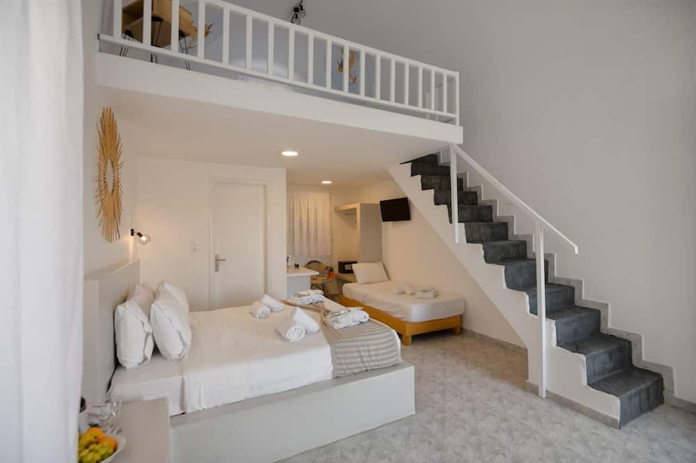 Photo of Bedroom in Perissa