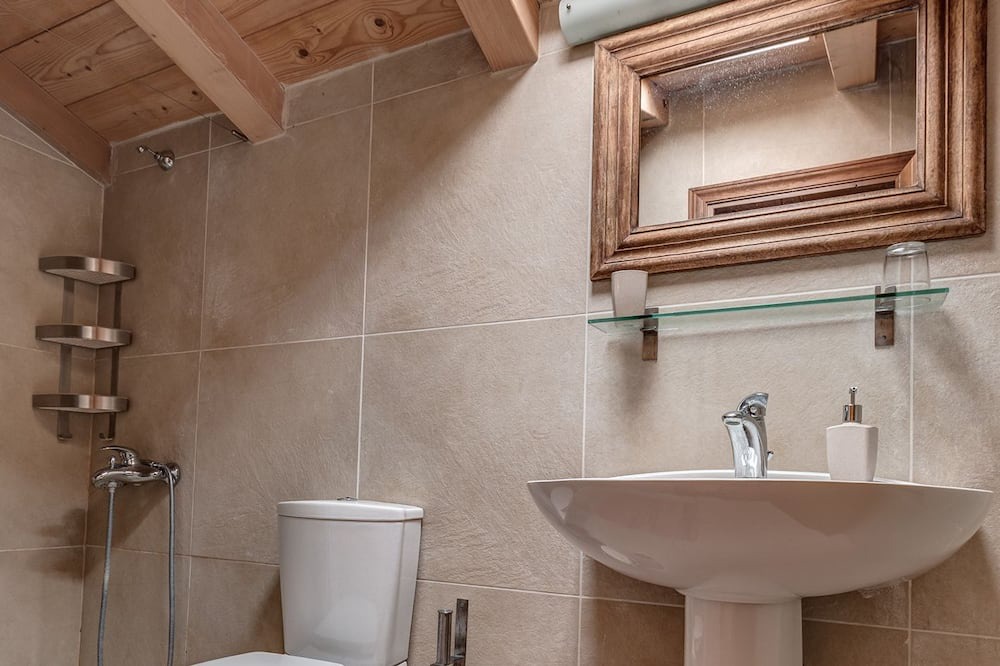 Photo of Bathroom in Kavvadades