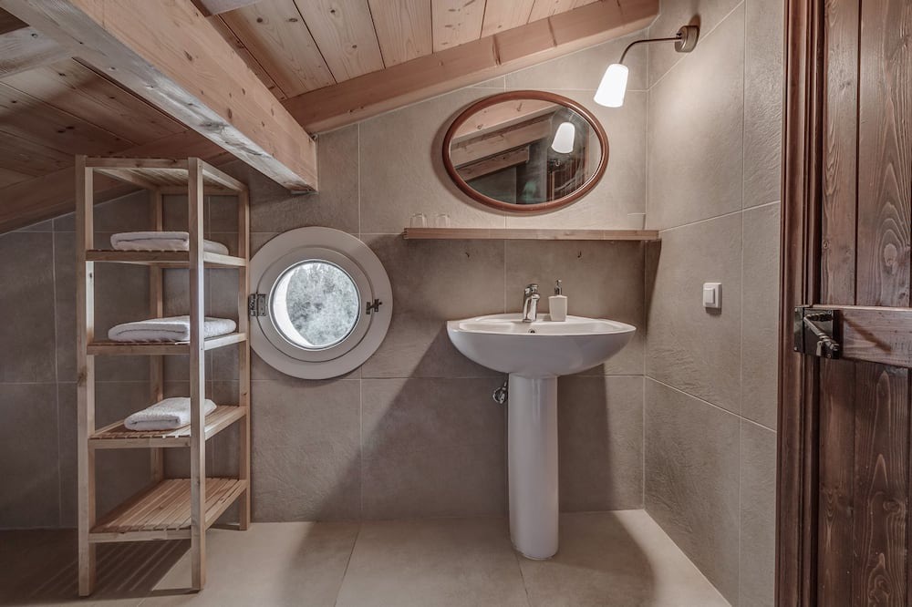 Photo of Bathroom in Kavvadades