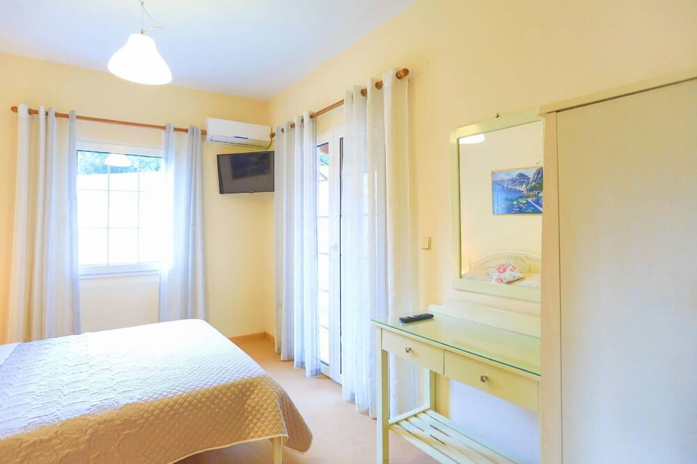 Photo of Bedroom in Kato Korakiana