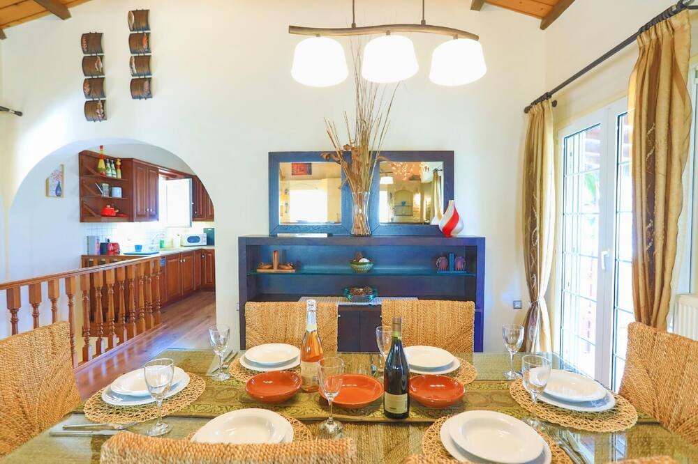 Photo of Kitchen in Kato Korakiana