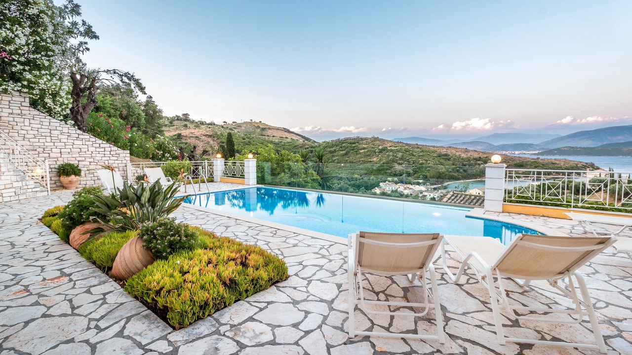 Photo of Bathroom in Agios Stefanos Avliotes