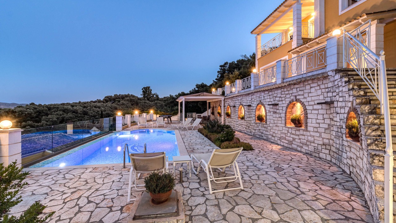 Photo of Bathroom in Agios Stefanos Avliotes